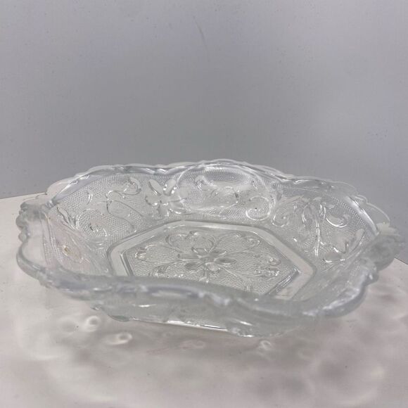 Indiana Glass “Sandwich” Clear Hexagonal Floral Bowl — Vintage Pressed Glass - Picture 4 of 4